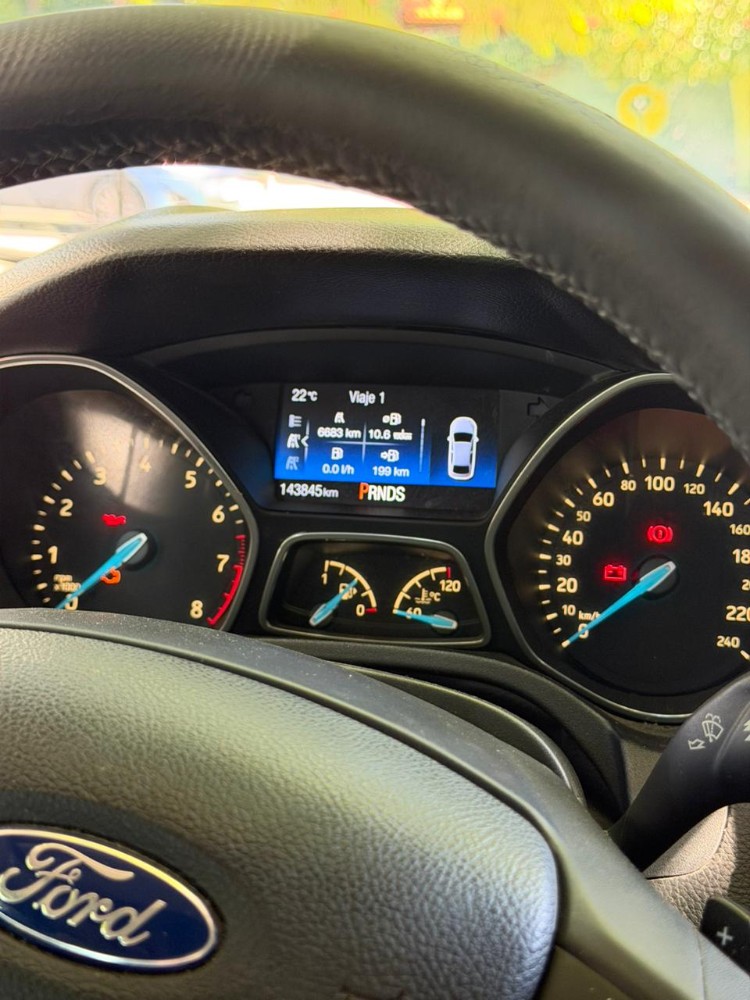 Ford Focus SE — foto 6